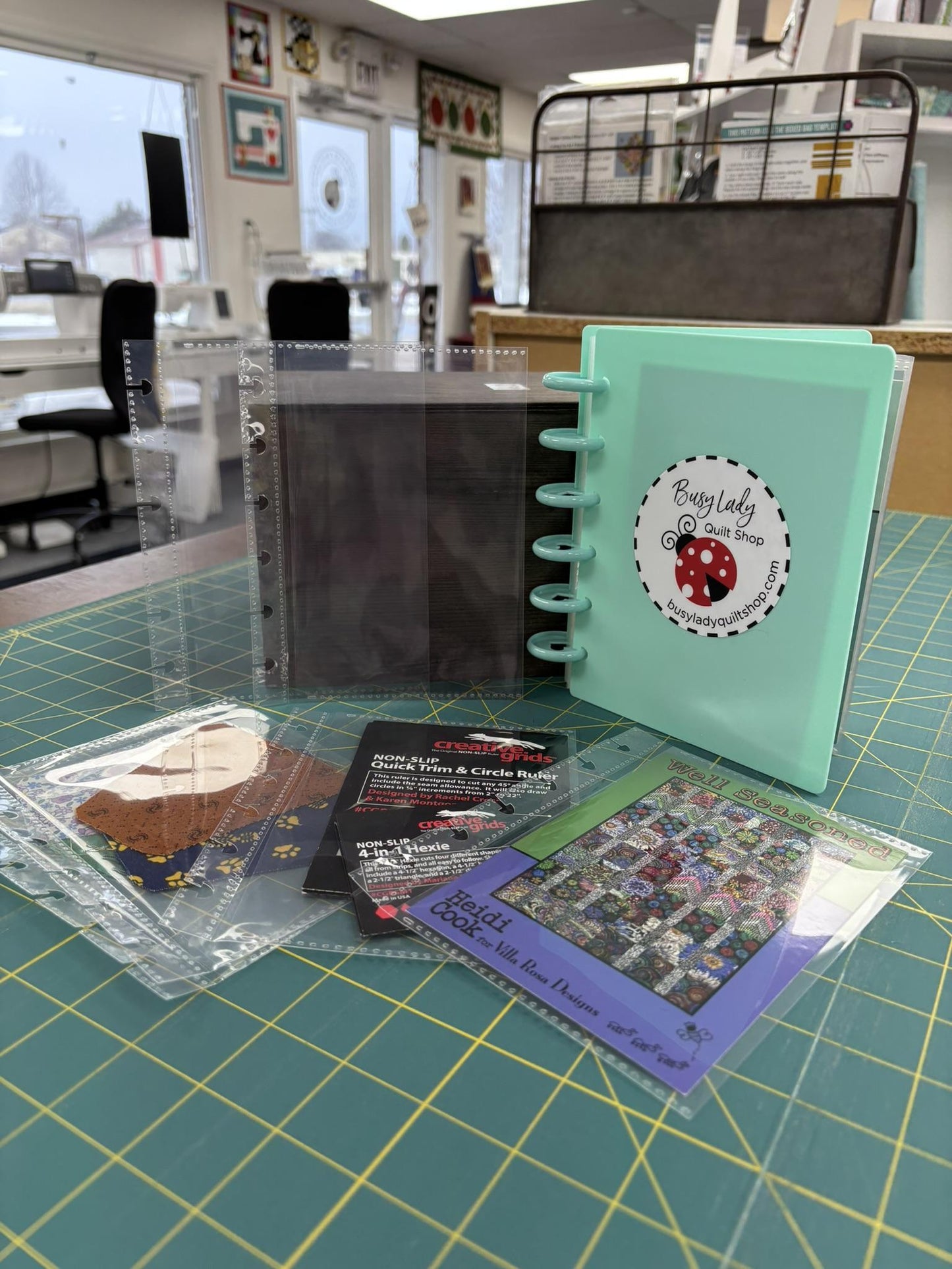 Villa Rosa Pattern Binder