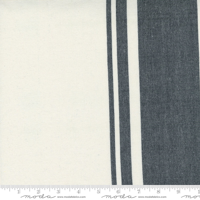 18" Toweling - Lakeside Off White Black