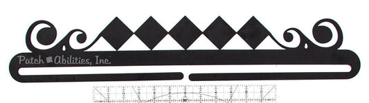 22" Diamond Swirls Hanger