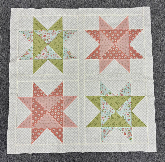 Honeycrisp Quilt Kit