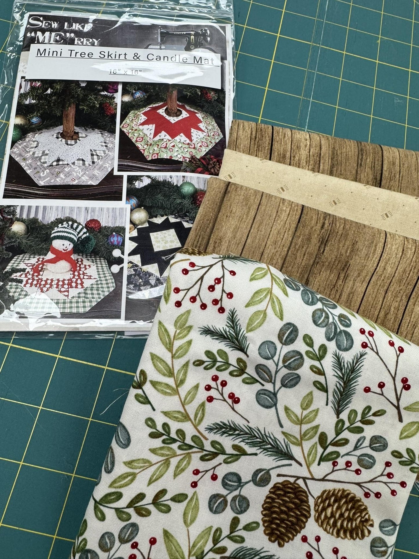 Mini Tree Skirt & Candle Mat Kits