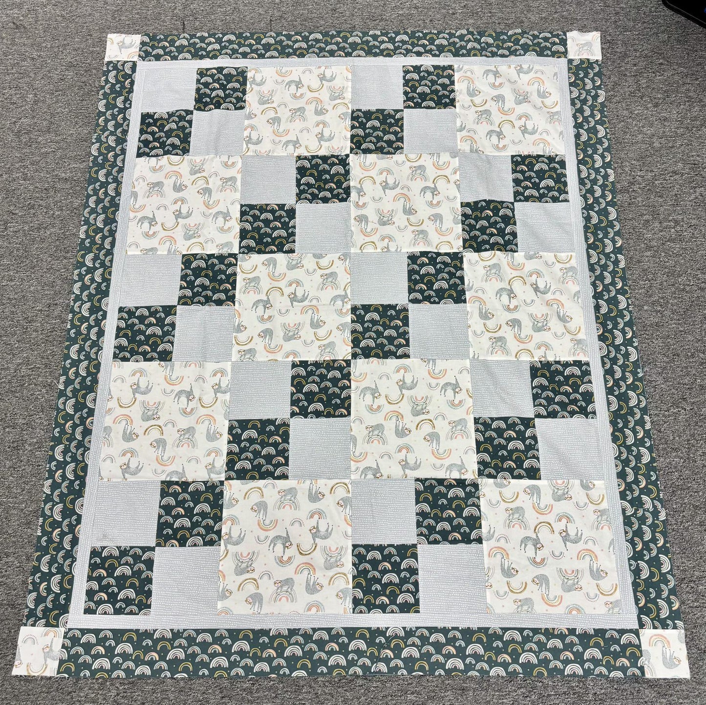 Sloths 3YD Quilt Top