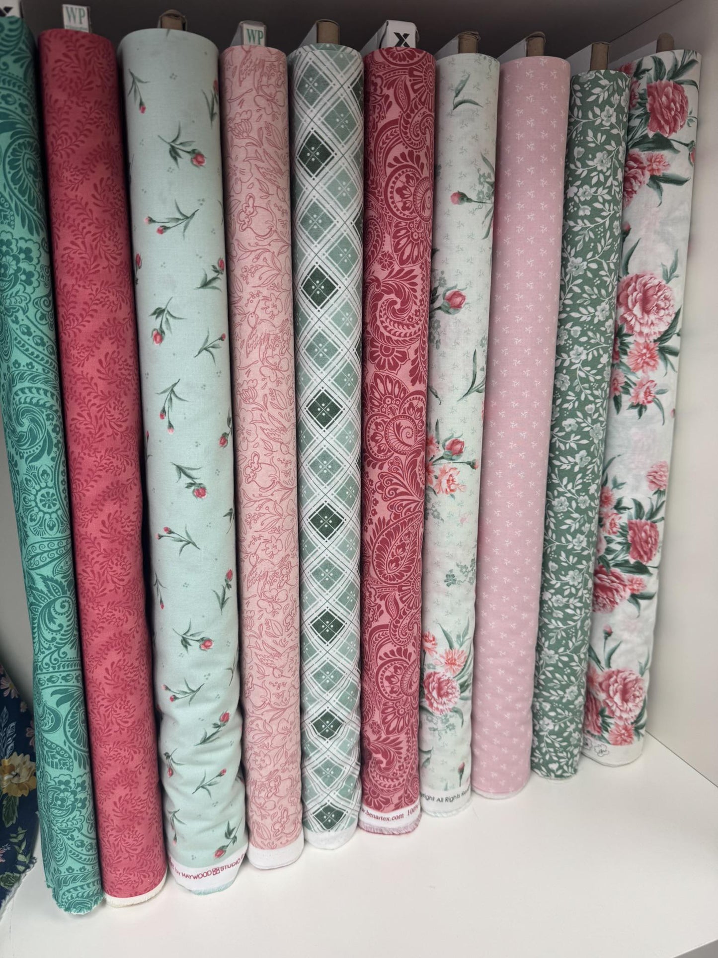 Jolene Quilt Kit featuring Garden Picnic Fabrics